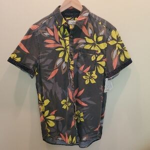 BURNSIDE Floral Short Sleeve Men's Shirt Medium NWT